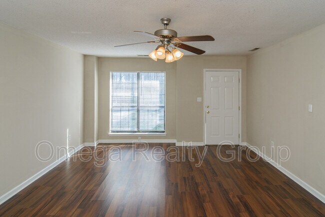 Building Photo - 8048 River Bend Rd