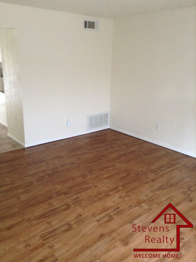 Foto del edificio - 2111 NW Lindy Ave