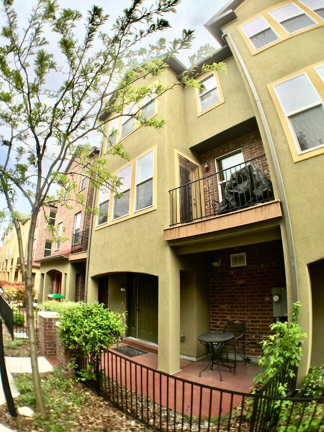 Foto del edificio - 176 W Barry Links Way