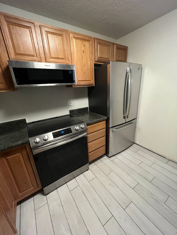 1604 Russian Jack Dr Unit 4, Anchorage, AK 99508 Condo for Rent in