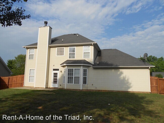 Foto del edificio - 4 br, 2.5 bath House - 4716 Ridgefall Road