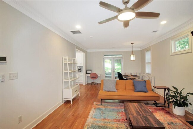 Foto del edificio - 2666 W Main St NW