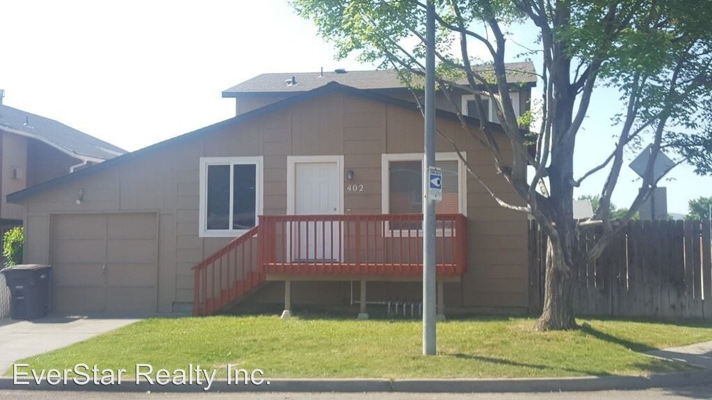 Primary Photo - 4 br, 2 bath House - 402 E 9th Place