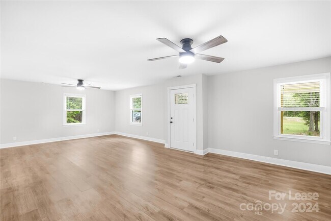 Building Photo - 12400 Eastfield Rd