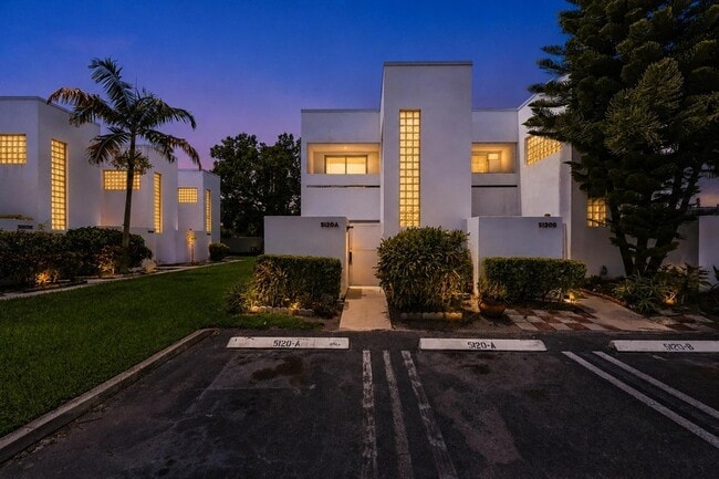 Photo - 5120 Elmhurst Road Unit A Townhome