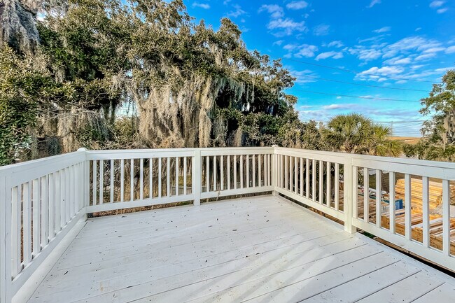 Building Photo - 12 Bay Breeze Ln