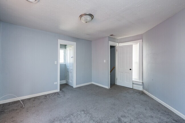 Building Photo - 217 Sherman Pl
