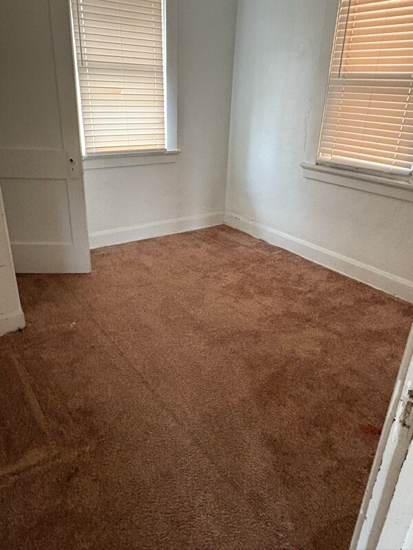 Foto del edificio - 1910 Maple St