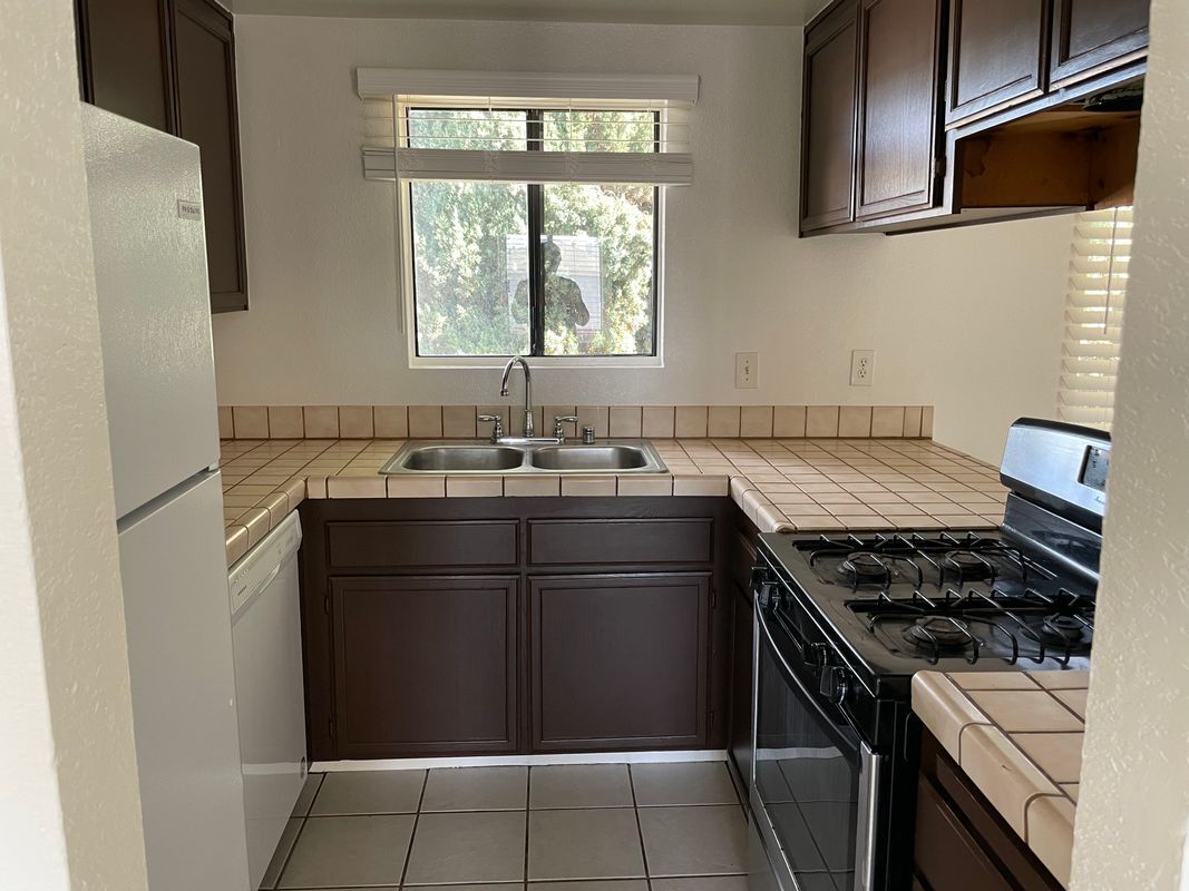 Foto principal - 6851-A Amherst St