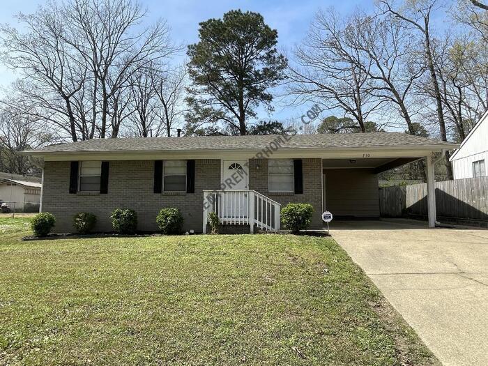 Primary Photo - 710 Desoto Pl. Benton, AR 72015
