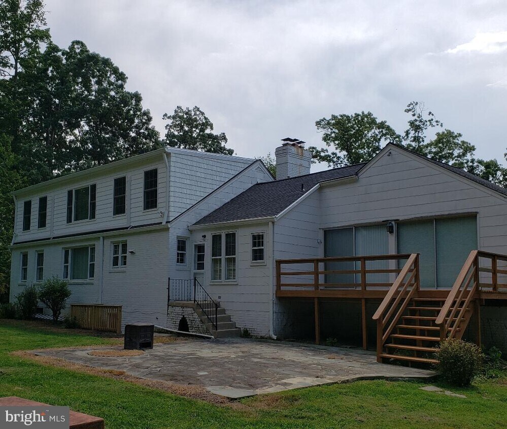 Foto principal - 718 Midland Rd
