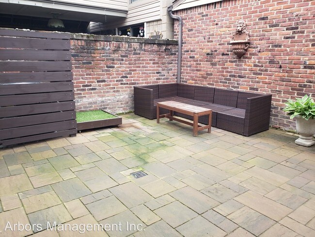 Foto del edificio - 2 br, 1 bath House - 504 N. Taylor Avenue