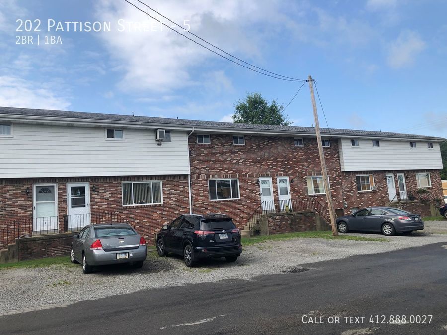 Primary Photo - 202 Pattison St