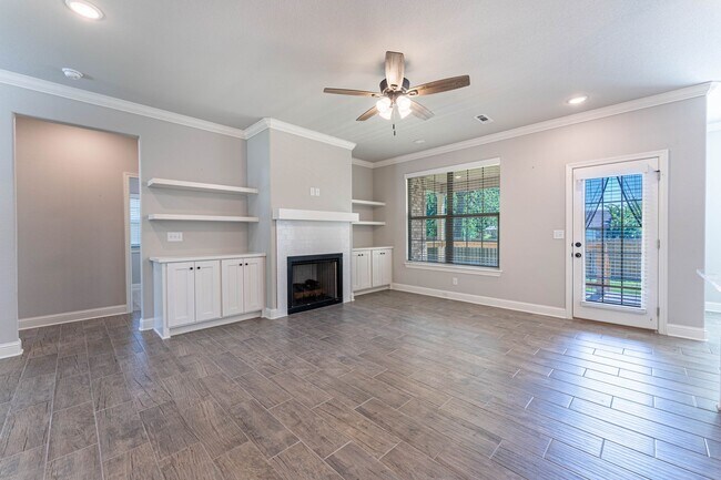 Building Photo - Great home in centerton