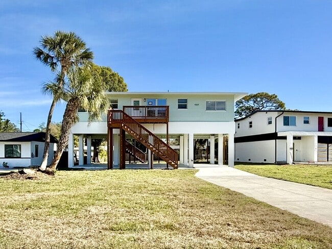 Building Photo - 4869 Venetian Blvd NE