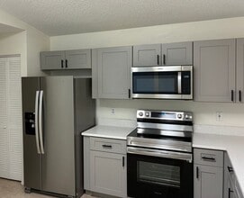 Building Photo - 933 Ponderosa Pine Ct