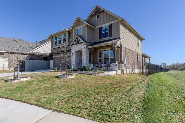 Foto del edificio - 317 Canyoncrest Wy