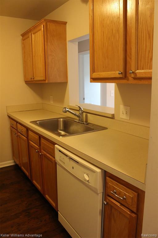 Foto del edificio - 48407 Manor Bridge Dr