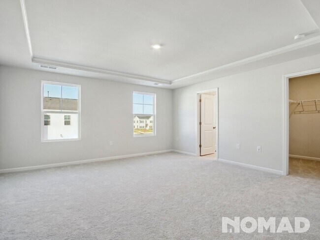 Foto del edificio - 4 Bedroom Townhome in Raleigh