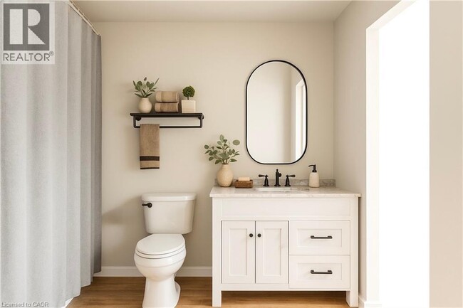 Building Photo - 215 Raglan St