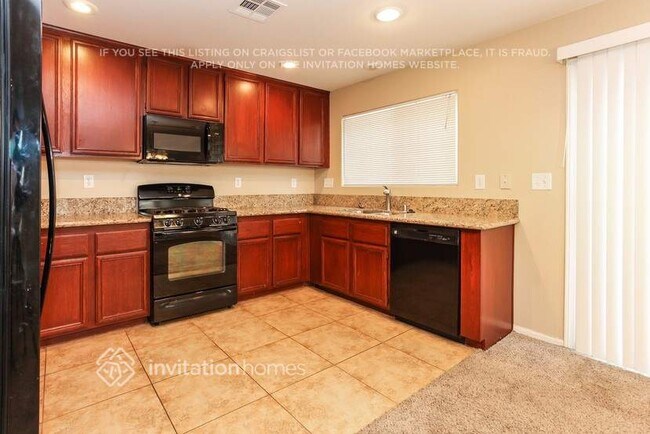 Foto del edificio - 6457 Chuckar St