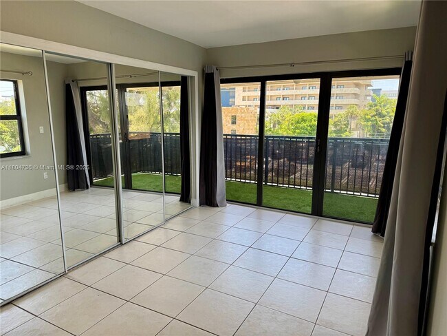 Foto del edificio - 4271 NW 11th St
