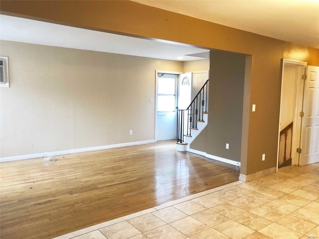 Building Photo - 951 Mirabelle Ave