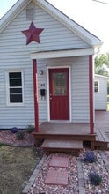 Building Photo - 613 E Water St