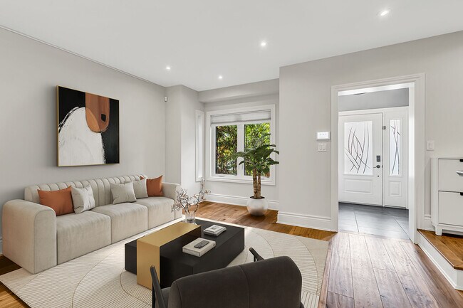 Photo du bâtiment - 350 Keewatin Ave