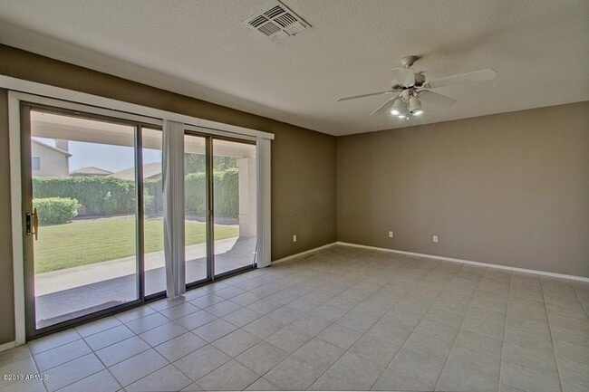 Building Photo - 9649 E Friess Dr