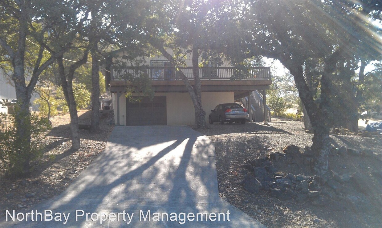 Primary Photo - 3 br, 2 bath House - 19352 Deer Hill Rd