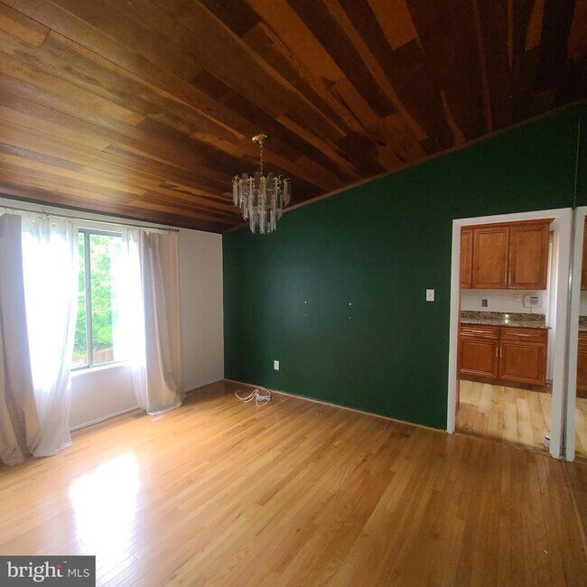 Foto del edificio - 8215 Cagle Rd