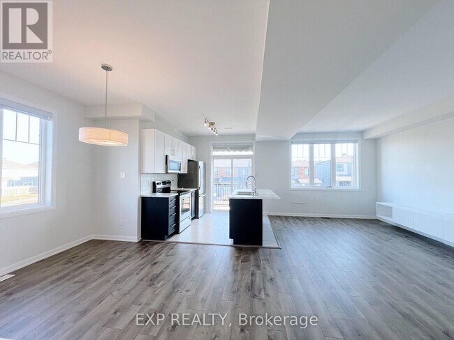 Building Photo - 40 Teelin Cir