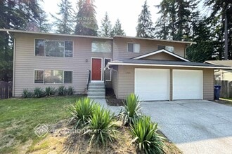 Building Photo - 12813 53rd Ave NE