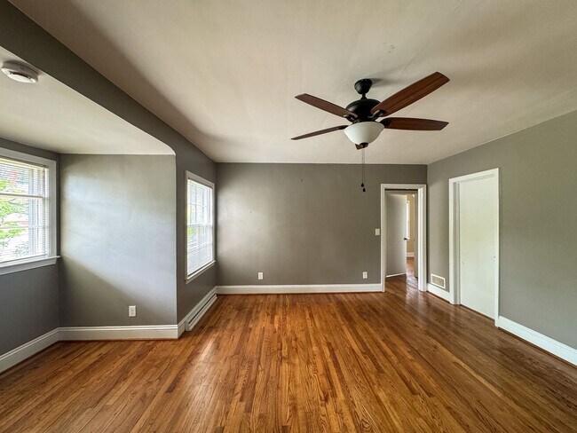 Foto del edificio - Charming 3 Bed 2 Bath Fayetteville Home