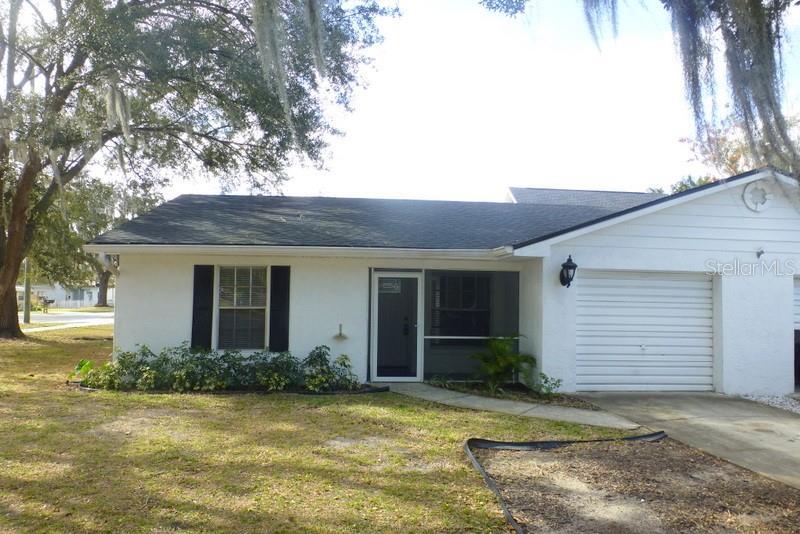 125 N Rhodes St, Mount Dora, FL 32757 Townhome Rentals in Mount Dora
