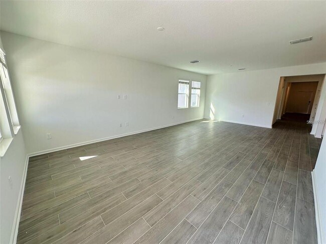 Foto del edificio - 2665 Armstrong Ave