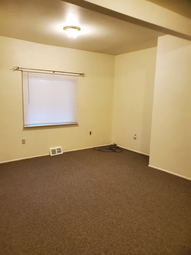 Building Photo - 1055 Saxonburg Blvd