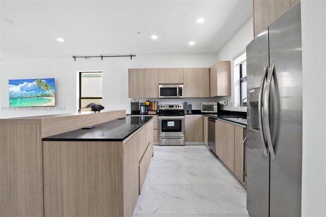 Foto del edificio - 6146 SW 36th Ct