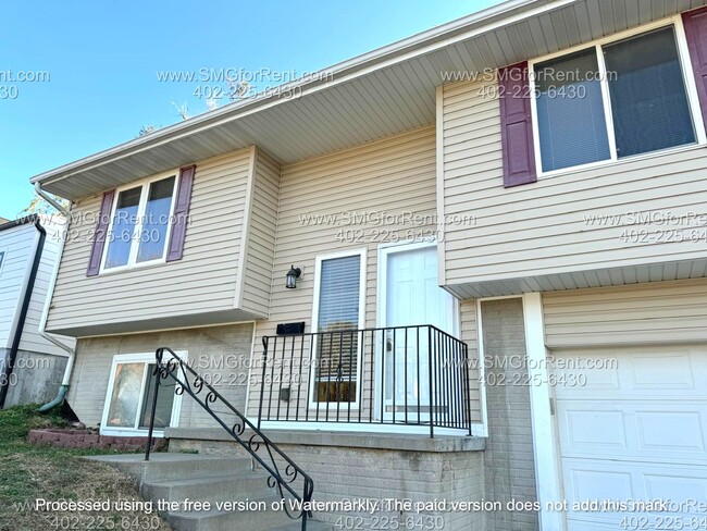 Building Photo - 2627 Z St