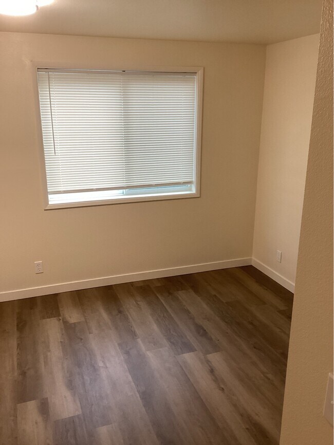 Foto del edificio - 326 SW 12th St