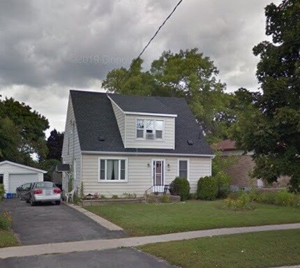 Primary Photo - 140 Penetang St