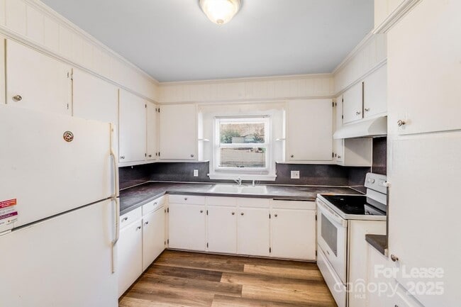 Foto del edificio - 5311 Princess St