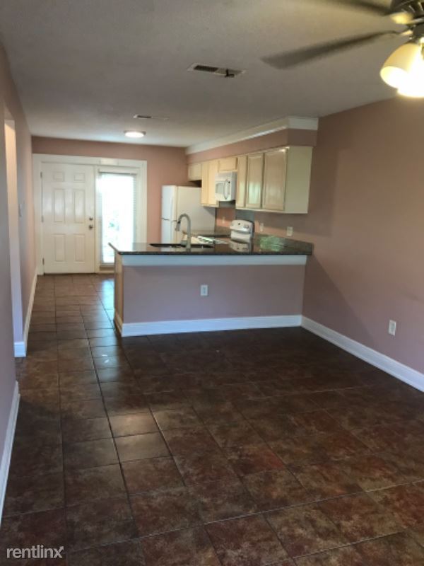 Primary Photo - 2 br, 1 bath Apartment - 3403B 54th Ave