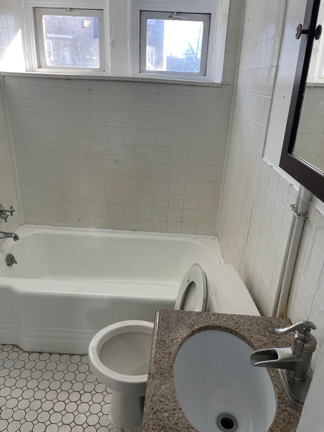 Foto del edificio - 314 W 31st St