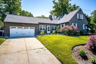 Building Photo - 67 Mayflower Dr