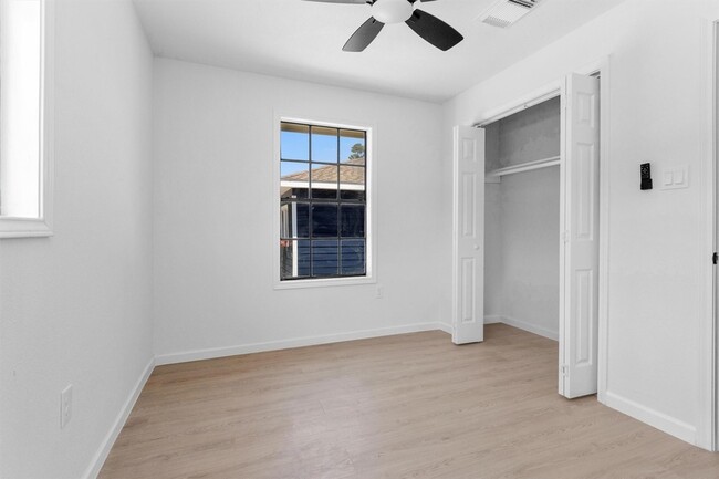 Foto del edificio - 16016 Green Manor Dr