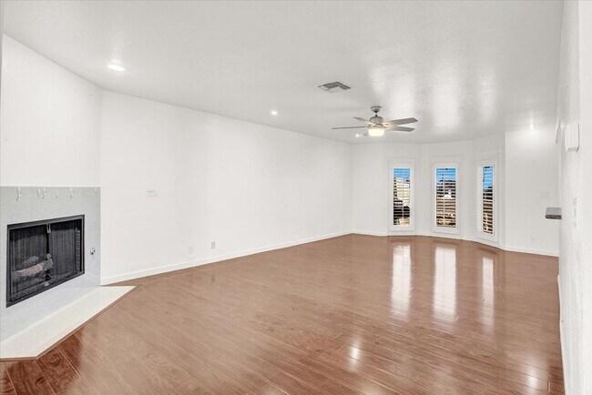 Foto del edificio - 3980 Delos Dr