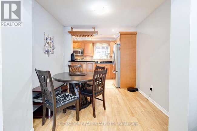 Building Photo - 48 Mandarin Crescent