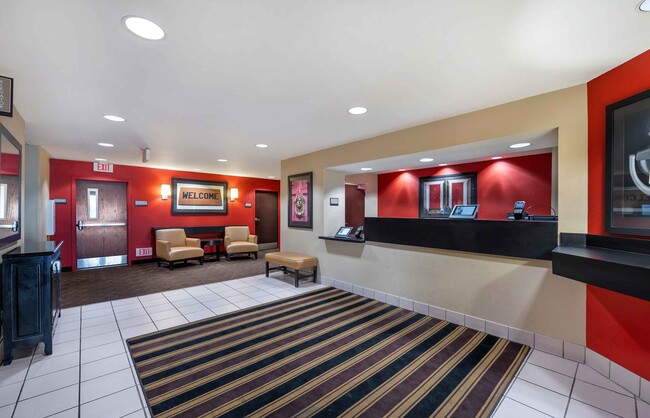 Lobby and Guest Check-in - Furnished Studio - Champaign